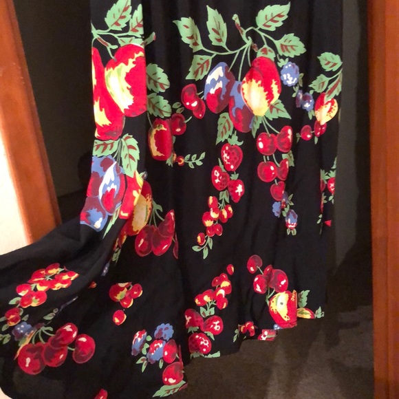 VINTAGE SKIRT 🍓🍒🍎 - Picture 2 of 4